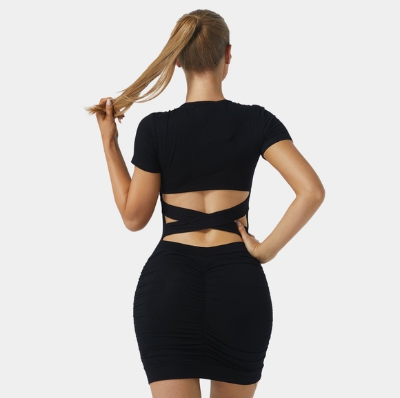 NWT Halara Cut-Out Back Crisscross Ruched Dress M - Picture 4 of 10